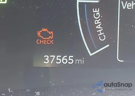 2025 Toyota Camry Le from USA, damaged, VIN 4T1DAACK5SU049980